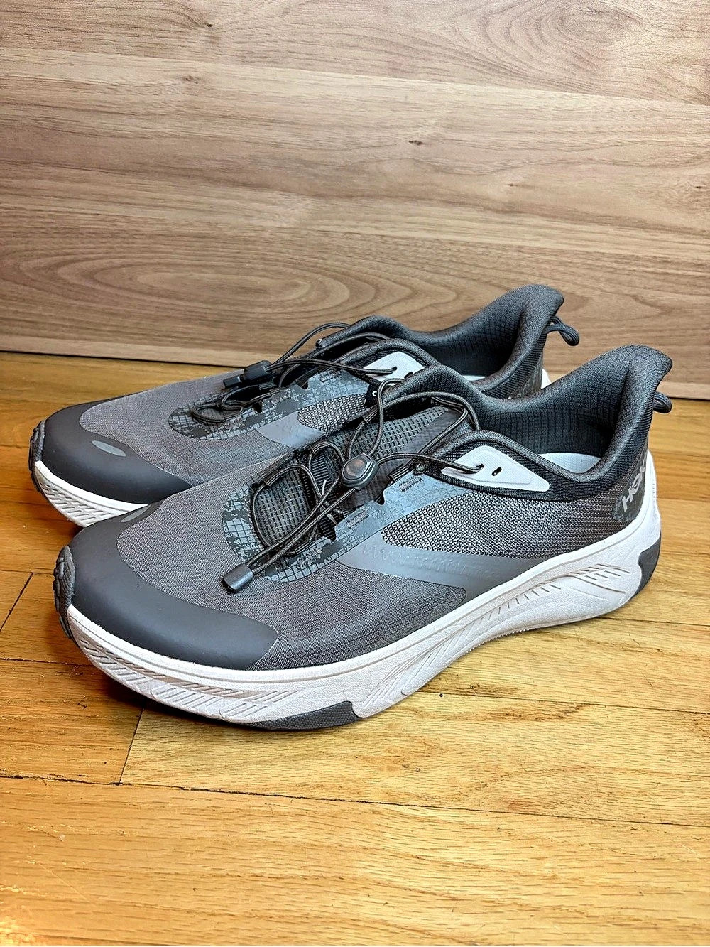 Hoka Transport 2 Men's Gray Sneakers - Size 11